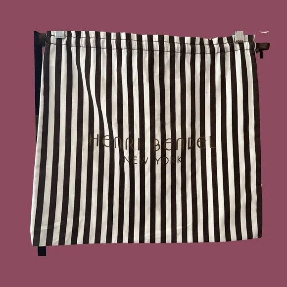 Henri Bendel Set of 2 Dust Bags Small & Medium - Like New - Picture 2 of 8
